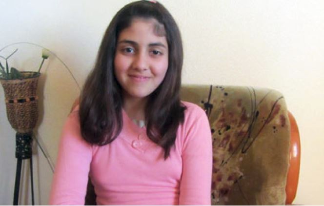 الطفلة لين الصفطاوي، منعت من زيارة والدها الاسير
